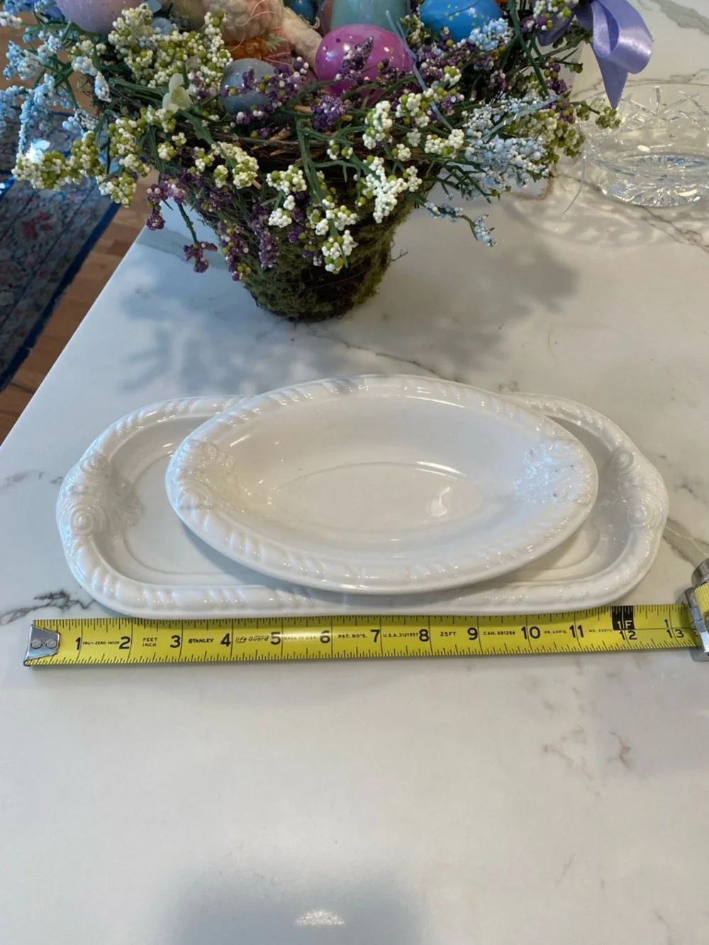 NWOT WHITE SHABBY CHIC CERAMIC SET OF TWO SERVING DISH OR BATH VANITY SOAP SET